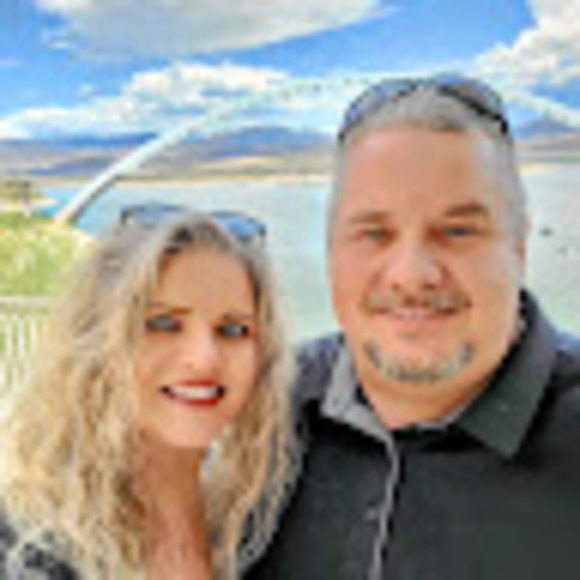 Meet your Posher, Tiara - Picture 1 of 1